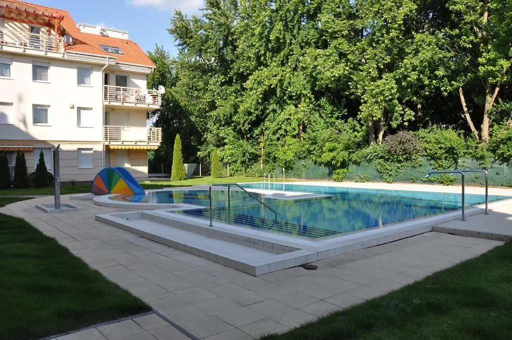 Rosemary Apartmanok, Rose, Lili, Mary1, Mary2 Hajdúszoboszló 0*,  Węgry